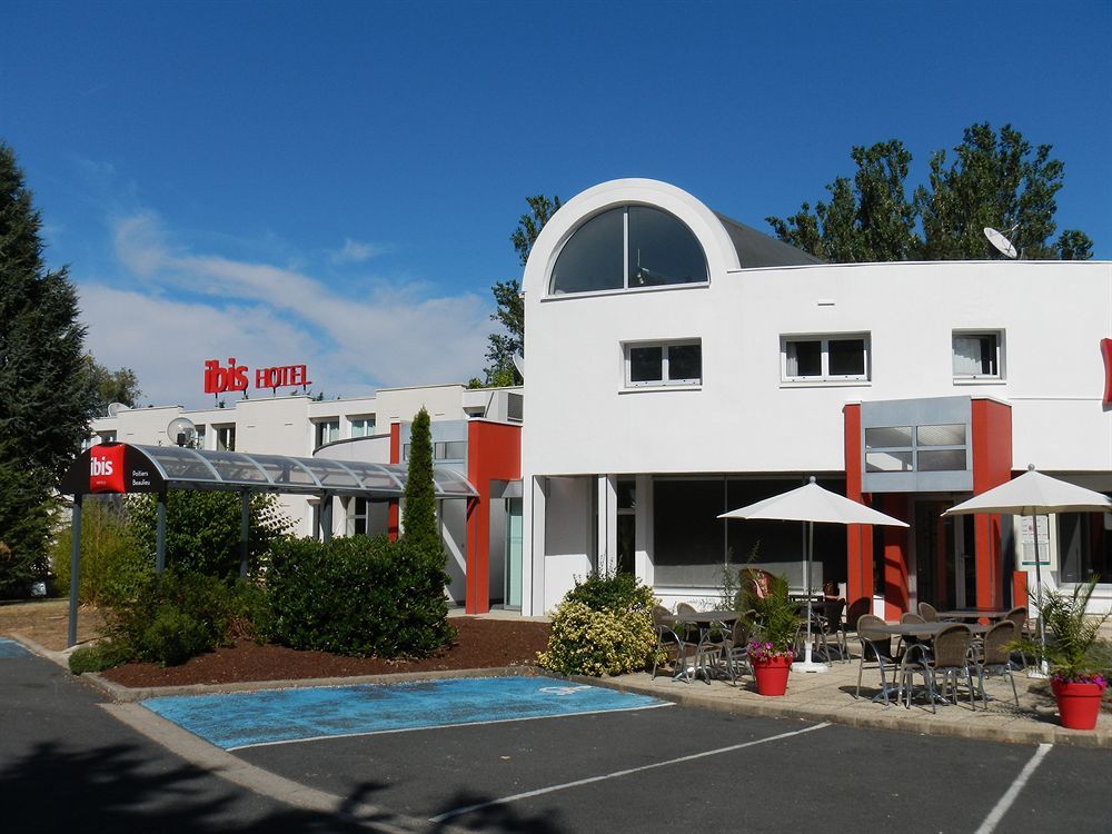 Готель Ibis Poitiers Beaulieu Екстер'єр фото